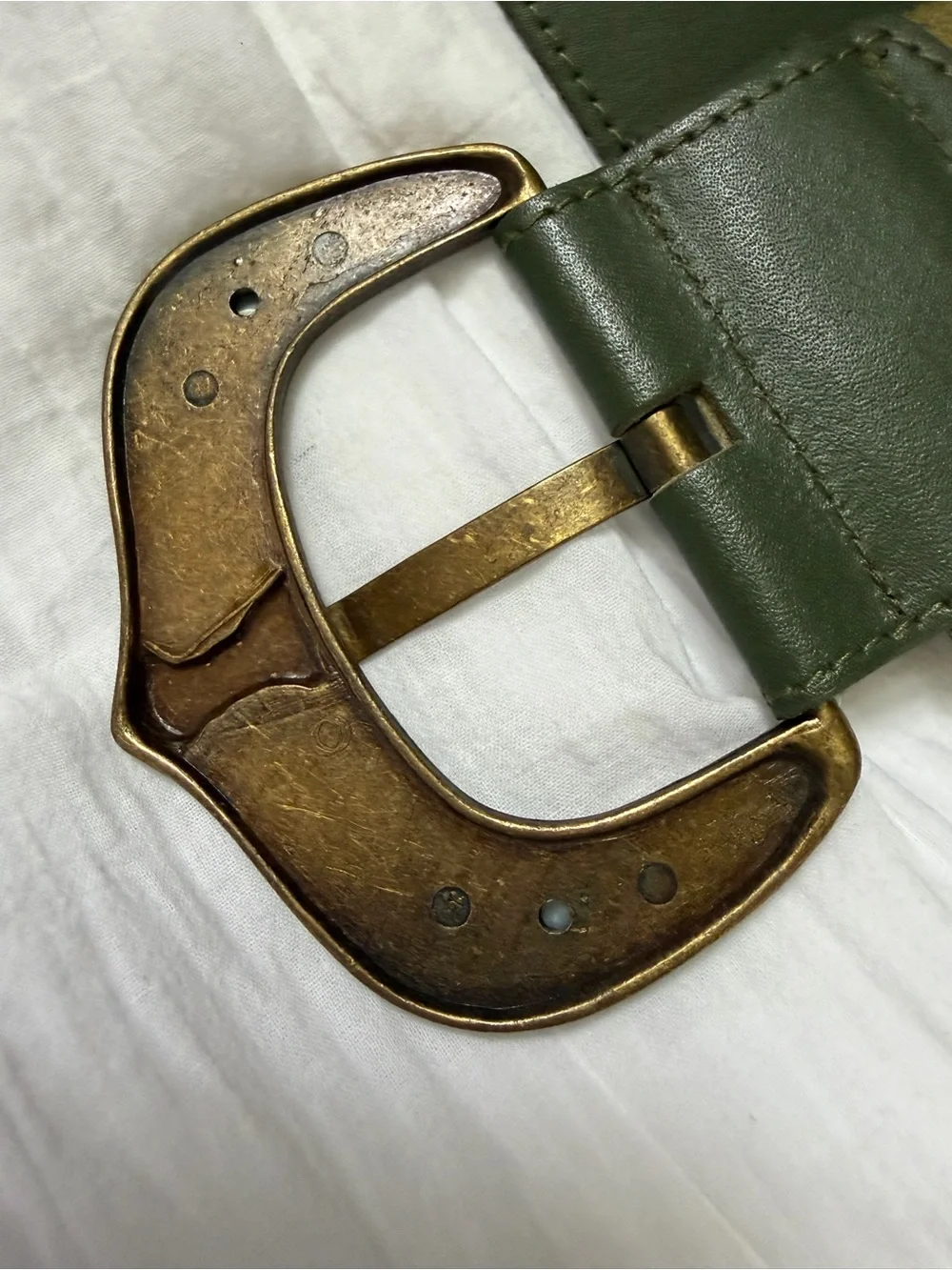 Express belt green leather strap brass buckle inlaid with mother of pearl size M